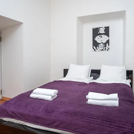 Old Town 2-bathroom With Sauna Daire Tallinn