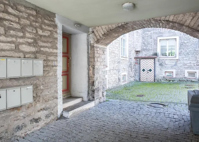 Old Town 2-bathroom With Sauna Ταλίν